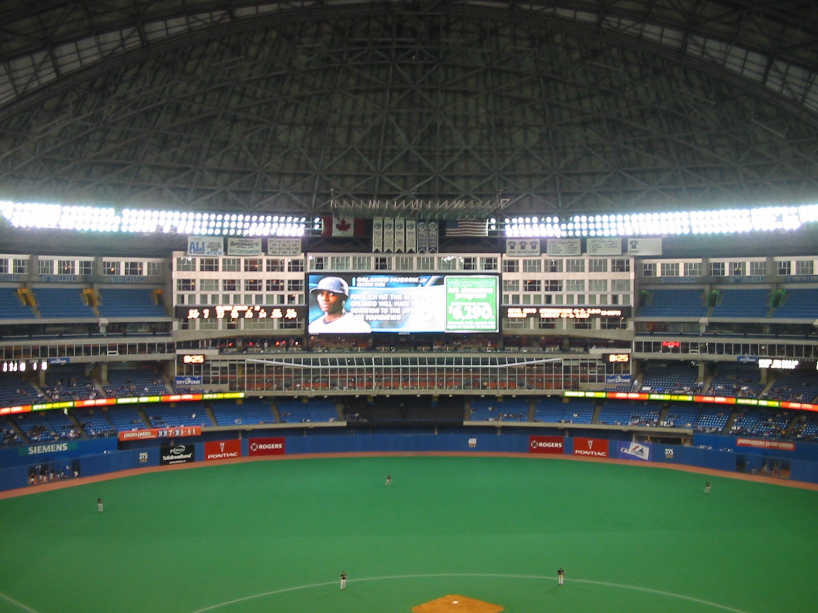 26646052_437dc1d1ca_h